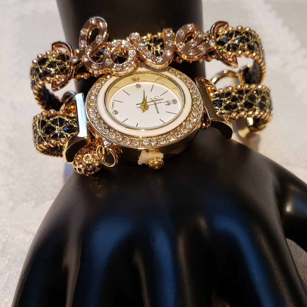Watch - Picture 7 of 7
